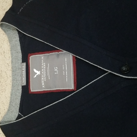 Vintage Men's EUC AE Cardigan - Picture 5 of 5